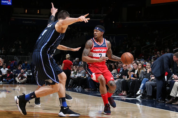 Wizards jsou na prahu přestavby. Tato sezóna je a bude o ničem. Právě proto se trenér Brooks snaží dát především šanci nováčkům, kterých je v týmu víc než dost, aby se ukázali a adaptovali.