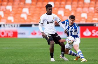 Alaves nemá zatím ani bod a jede k dobře hrající Valencii