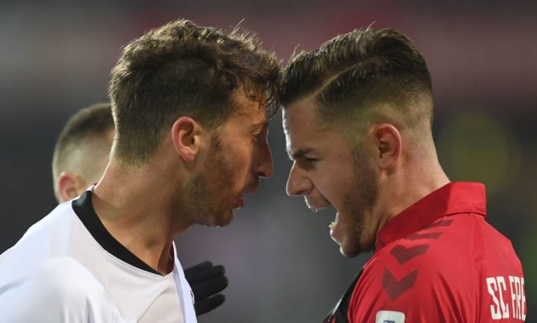 Freiburg vs Frankfurt: Hráči SC atakují vedoucí duo, Eintracht bojuje o záchranu