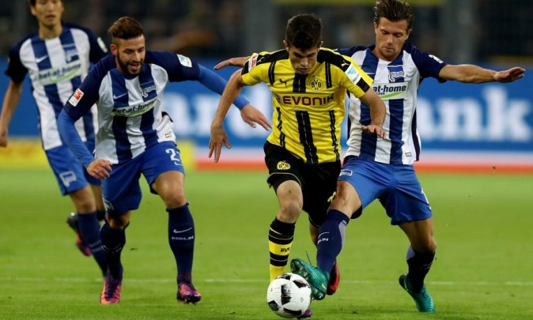 Na sestup zralá Hertha vyzve Dortmund, který prohání 1. Bayern