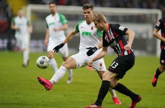 V neděli si to rozdají Augsburg a Frankfurt. Jeden o záchranu, druhý o poháry