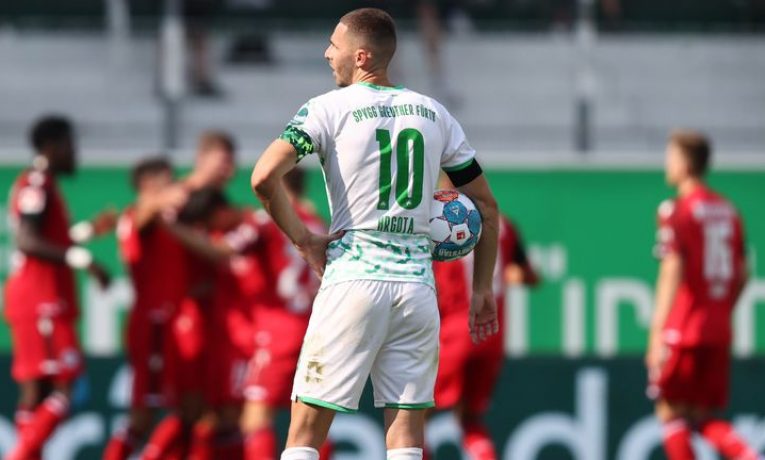 19. kolo Bundesligy uzavřou Bielefeld a Fürth