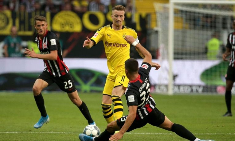 Nabídne sobotní šlágr Frankfurt vs Dortmund ofenzivní smršť?