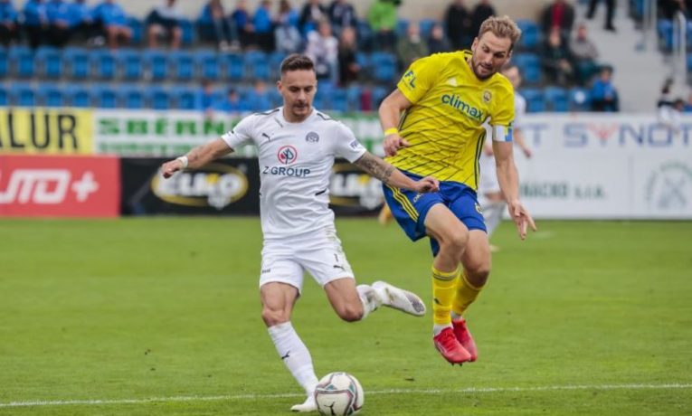 Moravské derby Zlín-Slovácko promluví do boje o záchranu i poháry