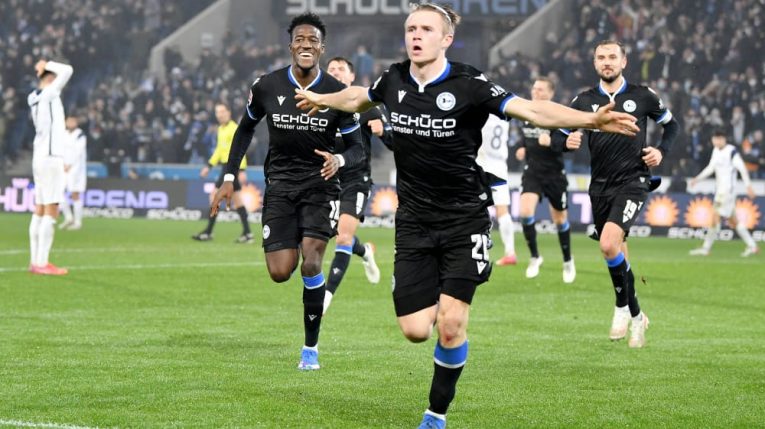 Bochum a Bielefeld otevřou 33. kolo Bundesligy. Vykřešou hosté šanci na záchranu?