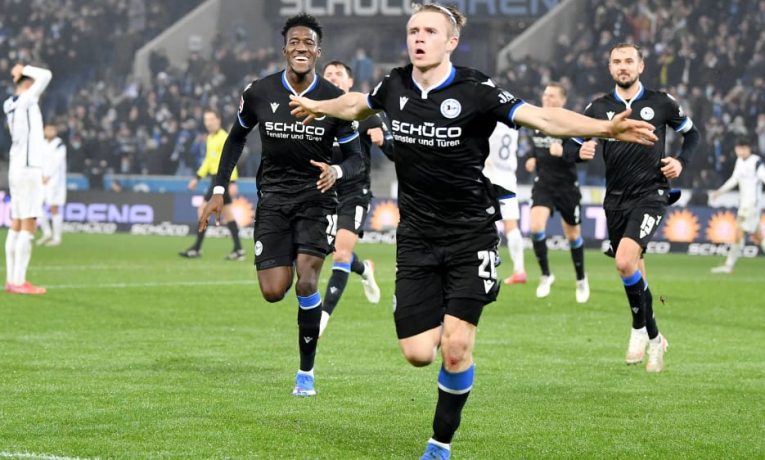 Bochum a Bielefeld otevřou 33. kolo Bundesligy. Vykřešou hosté šanci na záchranu?