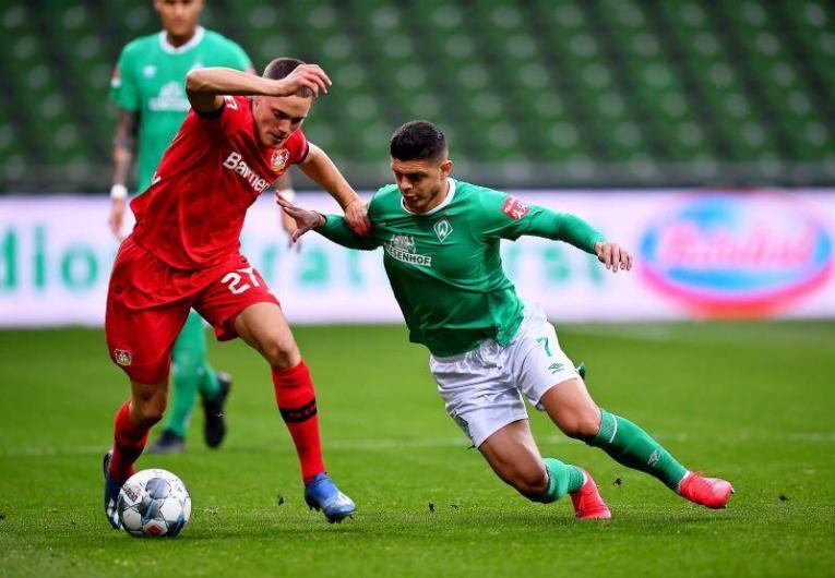 Nudná remíza nebo gólové hody? Bayer vyzve Werder a 3 Češi budou u toho!