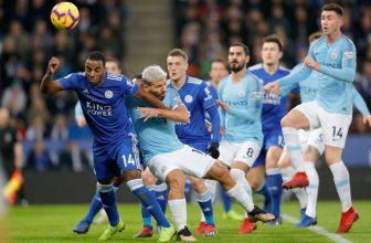 Manchester City je na druhém místě a v Leicesteru by měl jasně zvítězit