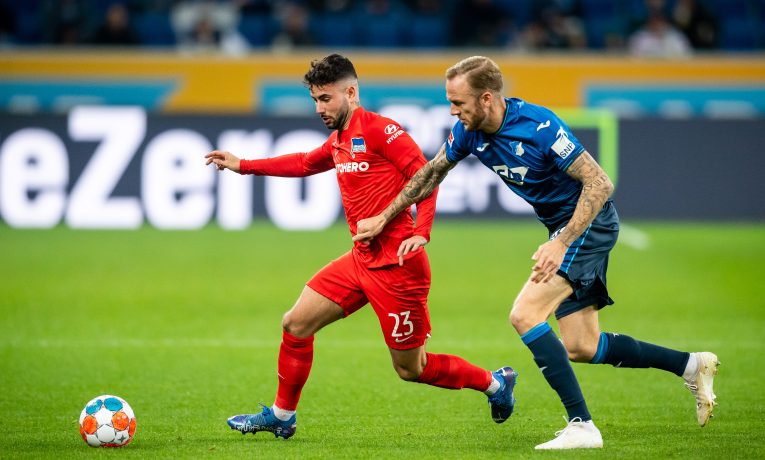 Duel Hertha vs Hoffenheim proti sobě svede Daridu s Kadeřábkem