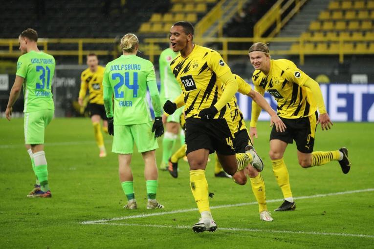 Wolfsburg a Dortmund změří síly v úterý. Nabídnou gólové hody?