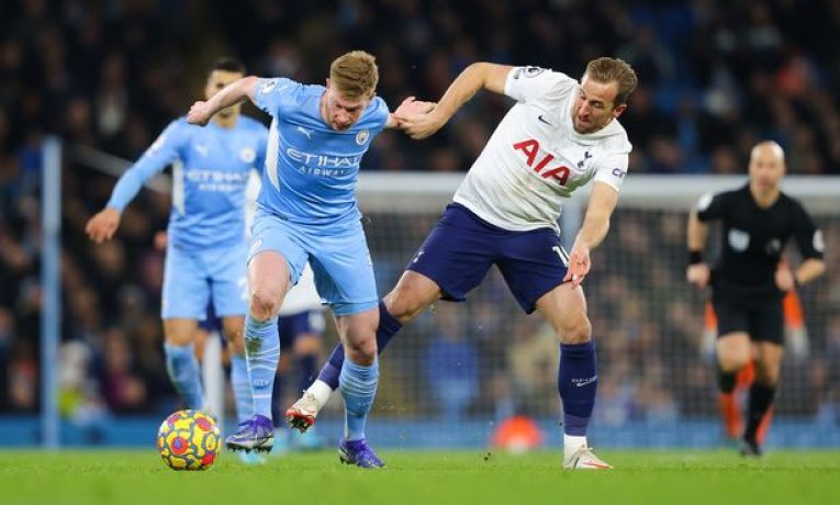 City si po neúspěchu na Old Trafford chtějí doma poradit se Spurs