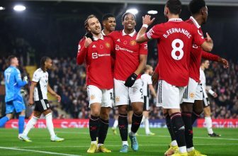 Nottingham bude na Old Trafford v semifinále Carabao Cupu dohánět třígólovou ztrátu