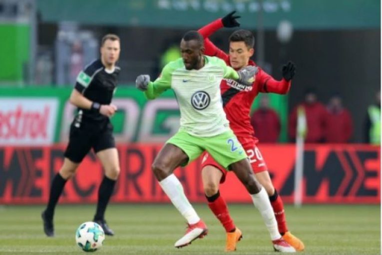 7. Wolfsburg hostí Freiburg, který může stáhnout náskok Bayernu