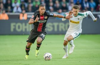 Gladbach vs Leverkusen: Navážou Hložek a Schick na povedený závěr podzimu?