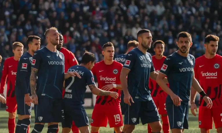 Repre pauza končí. Frankfurt a Bochum v pátek odstartují 26. kolo