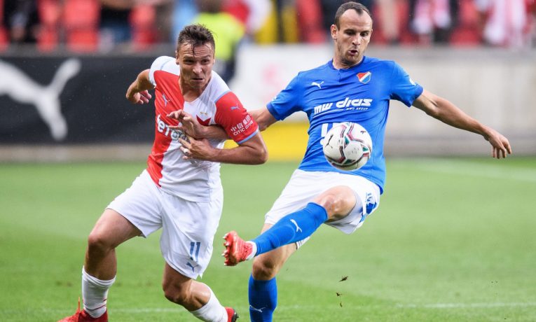 Slavia na Baníku musí v úterý vyhrát, aby potvrdila roli lídra