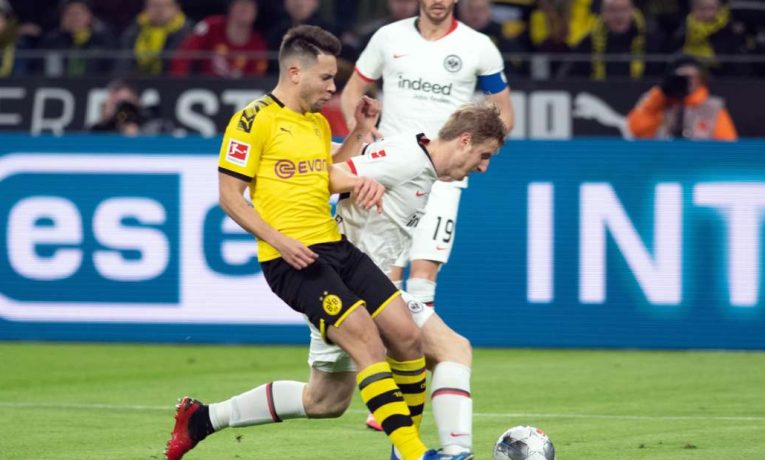 Sobotní šlágr Dortmund vs Frankfurt promluví do boje o titul i poháry