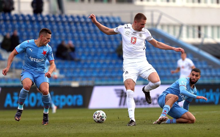 Slavia proti Hradci 2x v řadě prohrála, teď musí potvrdit 1. místo!