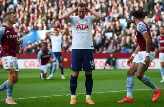 Villans stále bojují o poháry, stejně tak i domácí Spurs