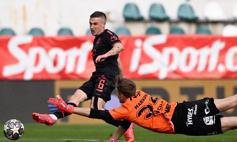 Topící se Pardubice hostí Jablonec, který se zachránil