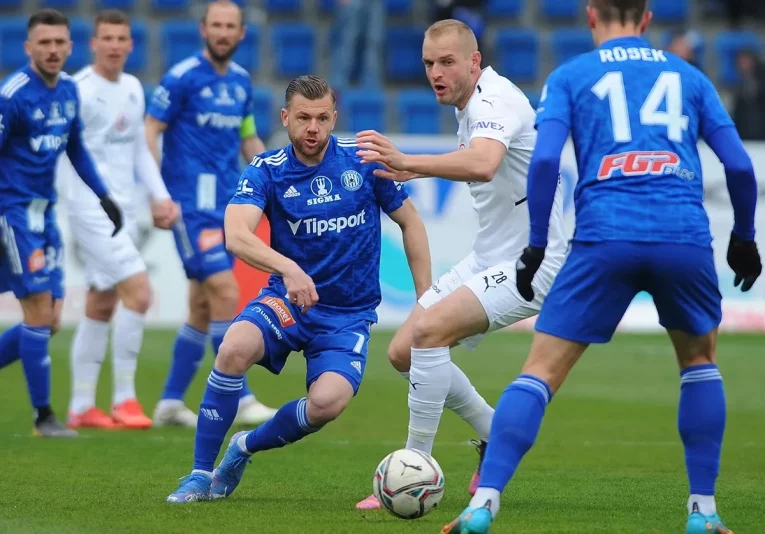 Jak dopadne moravské derby Slovácko-Sigma?