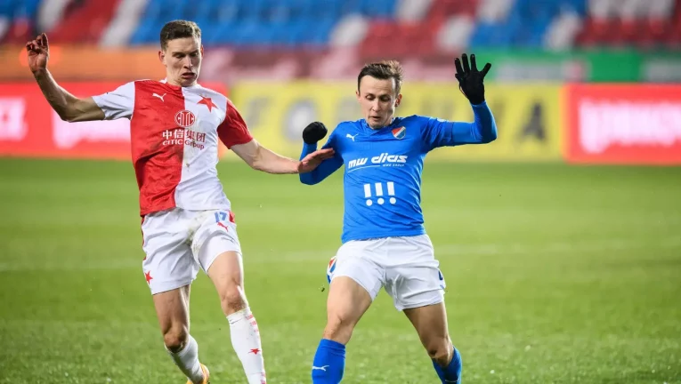 Rozloučí se rozjetá Slavia v Ostravě vítězně?