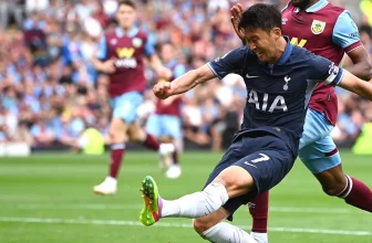 Dva celky Premier League Tottenham a Burnley změří síly v FA Cupu