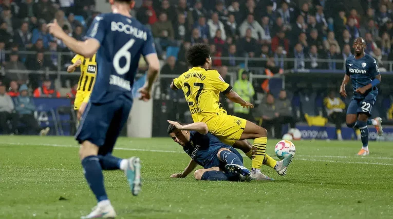 Dortmund hostí Bochum. Třetí remíza v řadě nebo debakl?