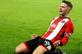 Jediný nedělní zápas Premier League obstarají Wolves a Sheffield United