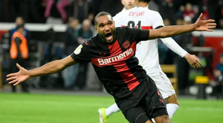 Mistrovský Leverkusen hostí Stuttgart s ambicemi oškubat Bayern!