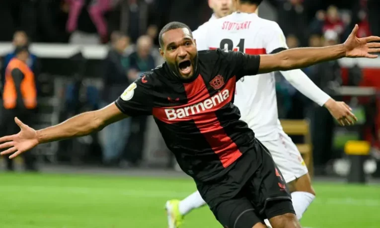 Mistrovský Leverkusen hostí Stuttgart s ambicemi oškubat Bayern!