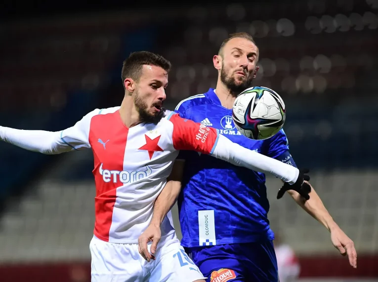 Vrátí se Slavia proti Olomouci na vítěznou vlnu?