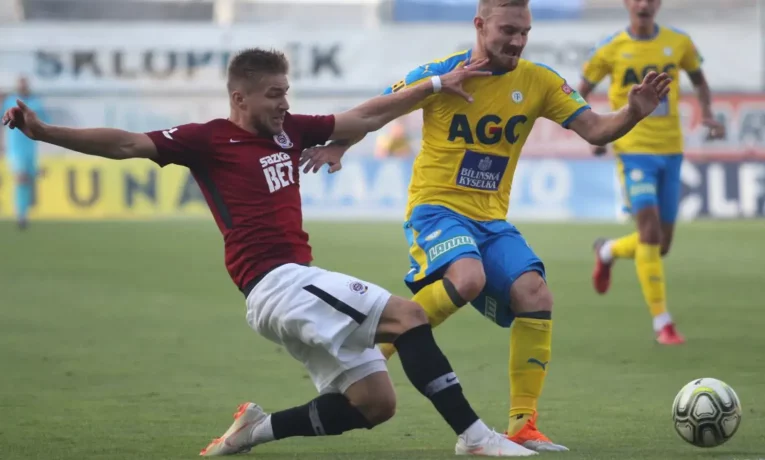 Rozpaky, pak výhra. Potvrdí Sparta v Teplicích vítězný vstup do sezony?