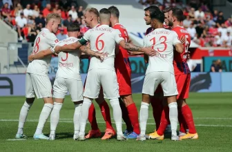 Po 14 letech jde ligový nováček St. Pauli na Augsburg!