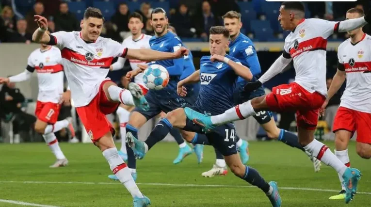 Kadeřábek, Hložek a Jurásek v akci? Hoffenheim jede do Stuttgartu!