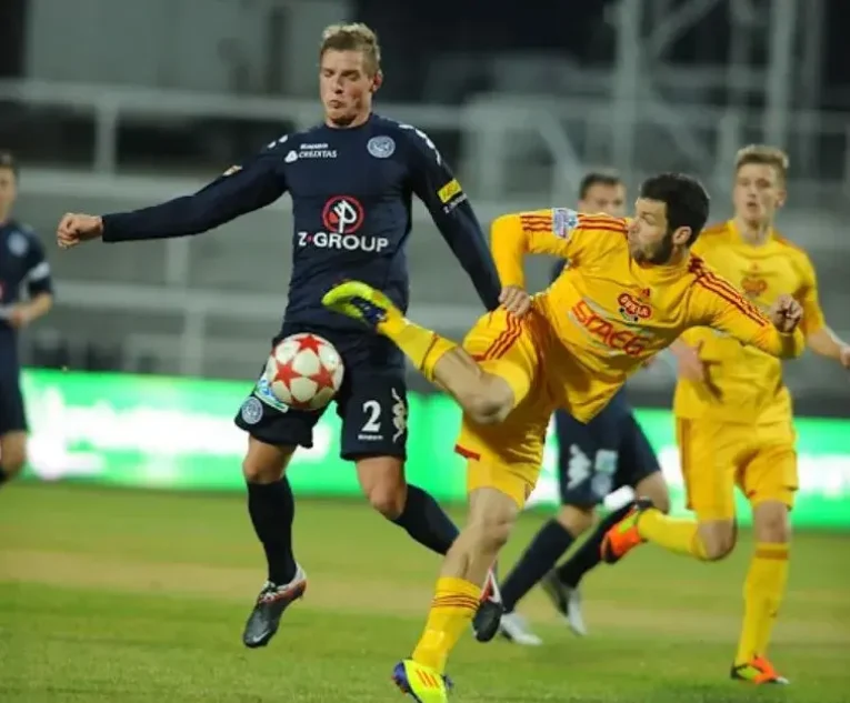 Dukla i Slovácko se trápí. Středeční bitva je pro oba ideální příležitost