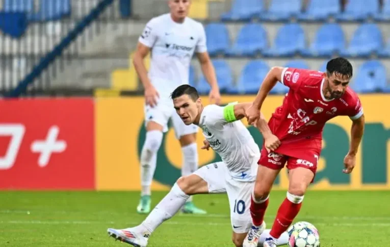 Perníkáře na vlně remíz čeká Slovan Liberec!