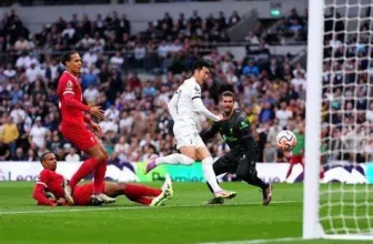 Ve středečním semifinále Carabao Cupu se střetnou dva velké kluby: Spurs vs Reds