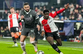 Feyenoord vede nad AC o jednu branku, dokáže na San Siro náskok udržet a postoupit?